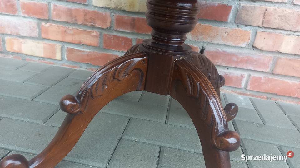 Stolik kawowy okrągły stylowy 697 Gawroniec