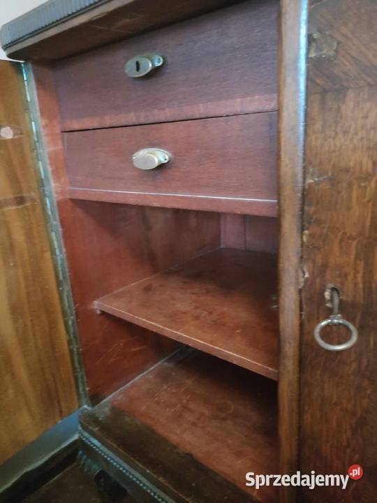 Poniemiecki kredens kuchenny Drawsko Pomorskie sprzedam