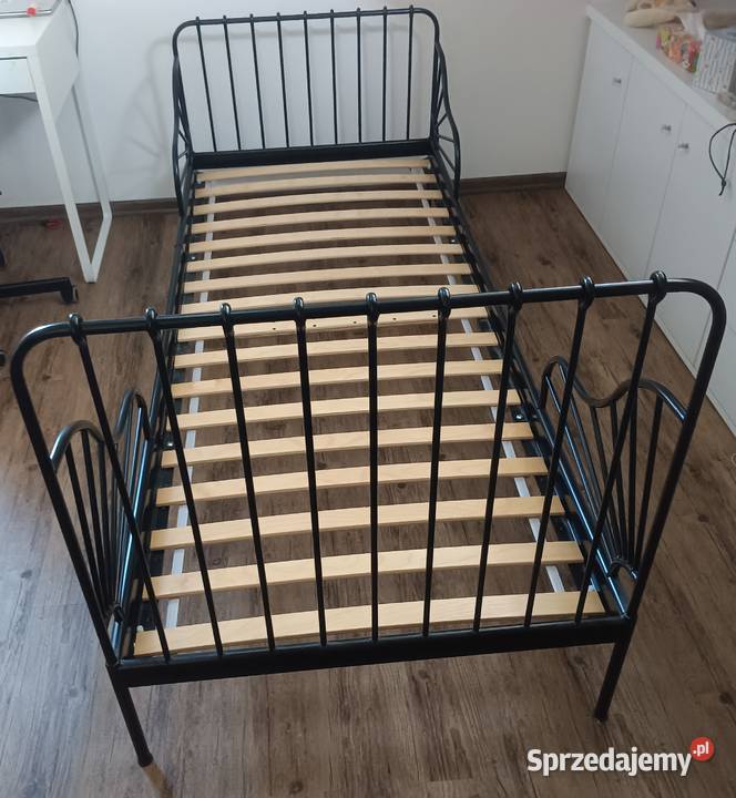 Łóżko Minnen 17467 Ikea czarne że stelażem Łóżka Zbylitowska Góra sprzedam