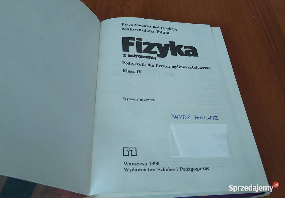 Fizyka z astronomią podręcznik liceum klasa 4 Gdańsk