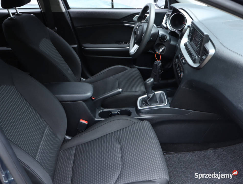 Kia Ceed 16 CRDi asystent pasa ruchu Piaseczno sprzedam