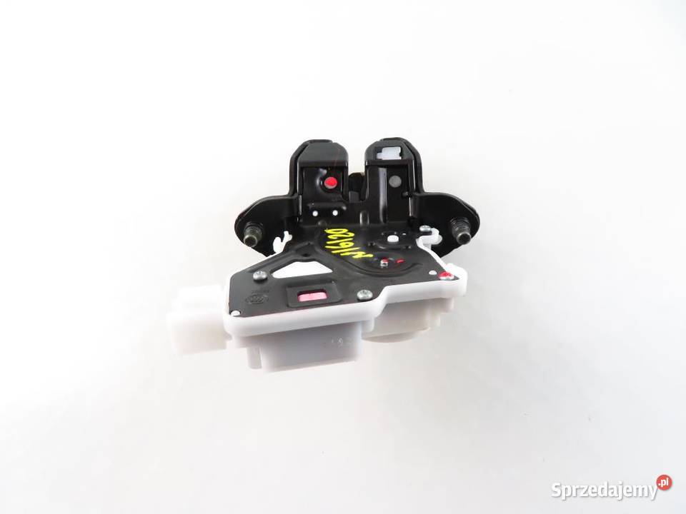 ZAMEK KLAPY INFINITI Q30 małopolskie sprzedam