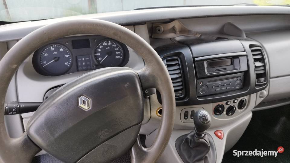 Renault Trafic Vivaro19 cdti klima elektryka hak 1870cm3