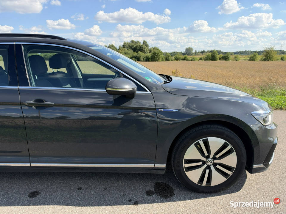 Volkswagen Passat VOLKSWAGEN PASSAT GTE 14 TSI wspomaganie kierownicy