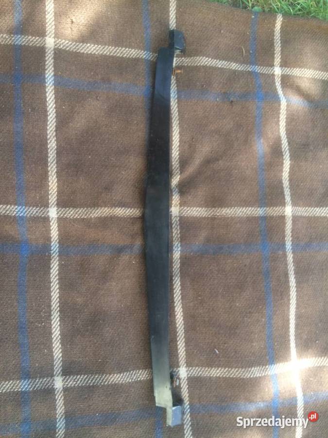 Listwa górna Fiat 125p atrapy grill bumerang FSO