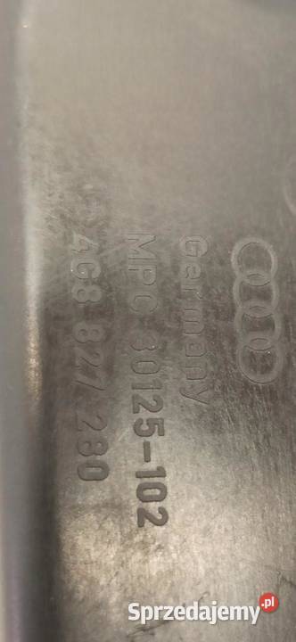 AUDI A7 4G OSŁONA ZAWIASU KLAPY LEWA 4G8827279