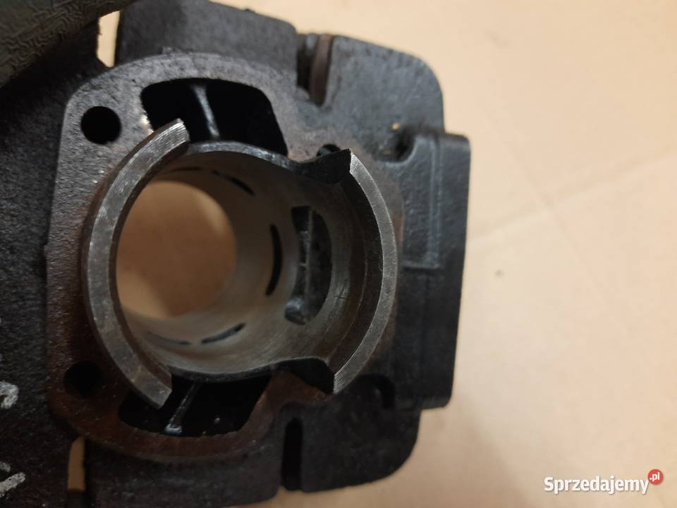 Yamaha DT 50 cylinder oryginał żeliwny dt mx rd Silniki i osprzęt Jelenia Góra sprzedam