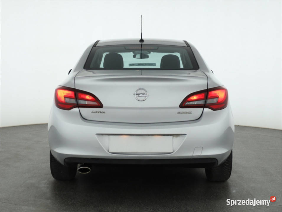 Opel Astra 14 T wielofunkcyjna kierownica Piaseczno