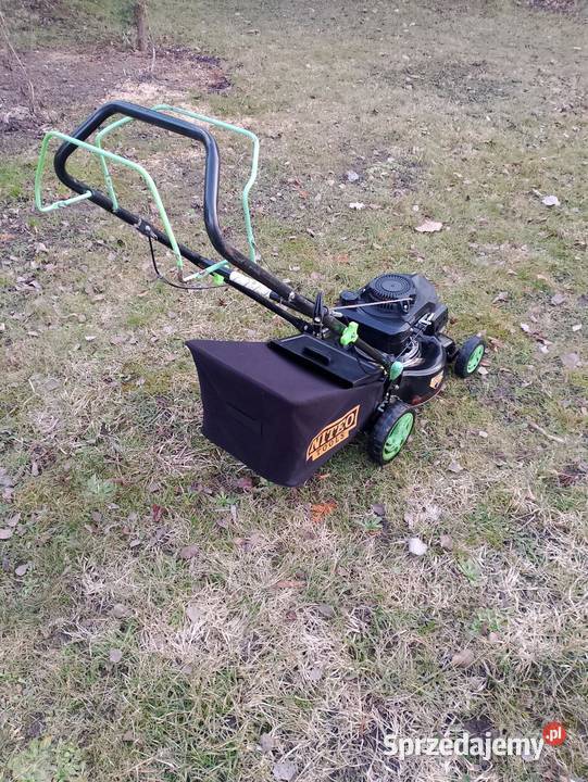 Kosiarka spalinowa z napędem sprawna