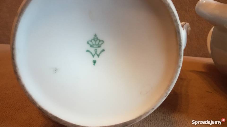 Porcelanowe dzbanki sygn Porcelana i szkło Nysa