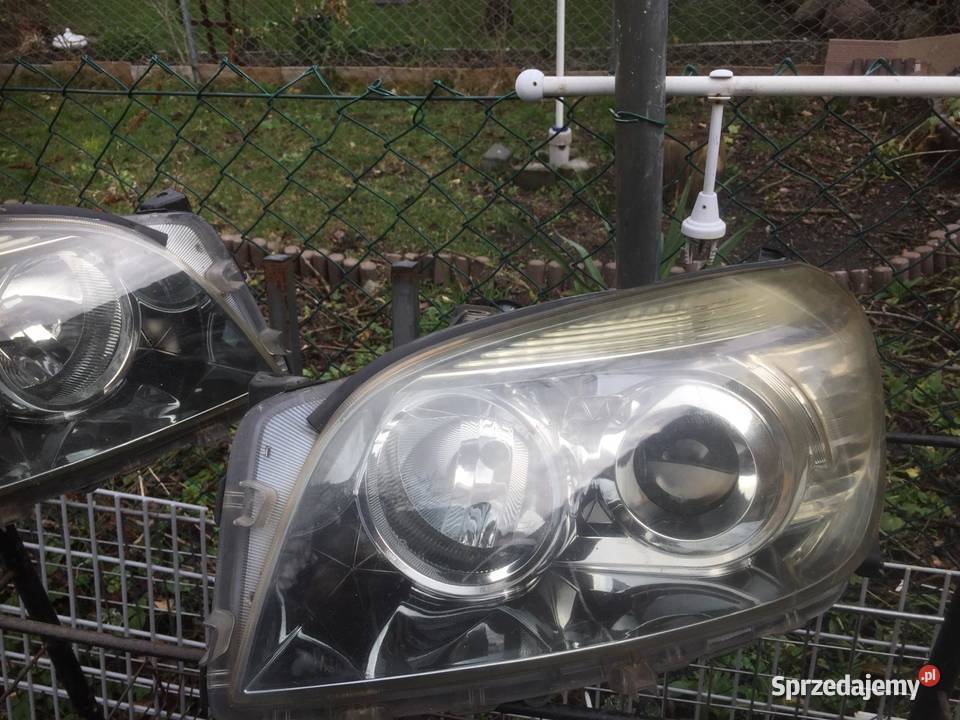 Lampy Toyota Rav 4 trzeciej generacji lift osobowe Opole