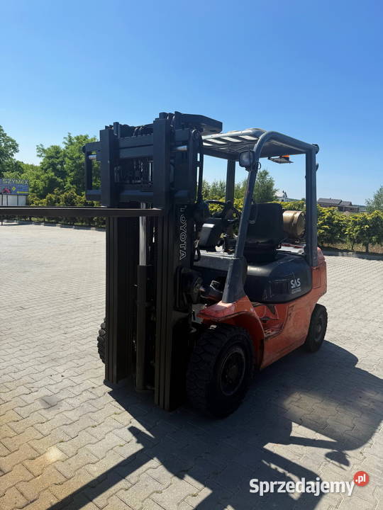wózek widłowy TOYOTA 7FGF20 LPG 2000 Triplex Działoszyn sprzedam