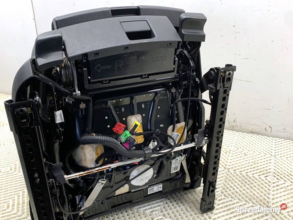 FOTEL PRAWY PRZÓD SLINE AUDI A6 C7 SedanLimuzyna