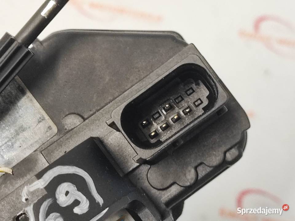 MOKKA 16 18r zamek drzwi prawy tył 13579548 Kielce