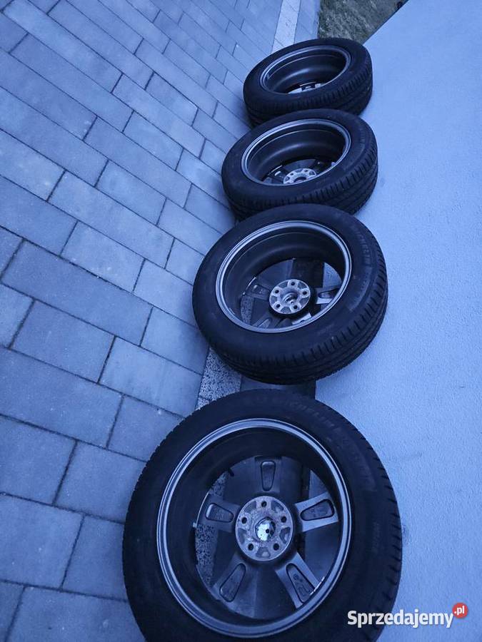 Felgi 5105 aluminiowe 16 z oponami Michelin Samochodowe