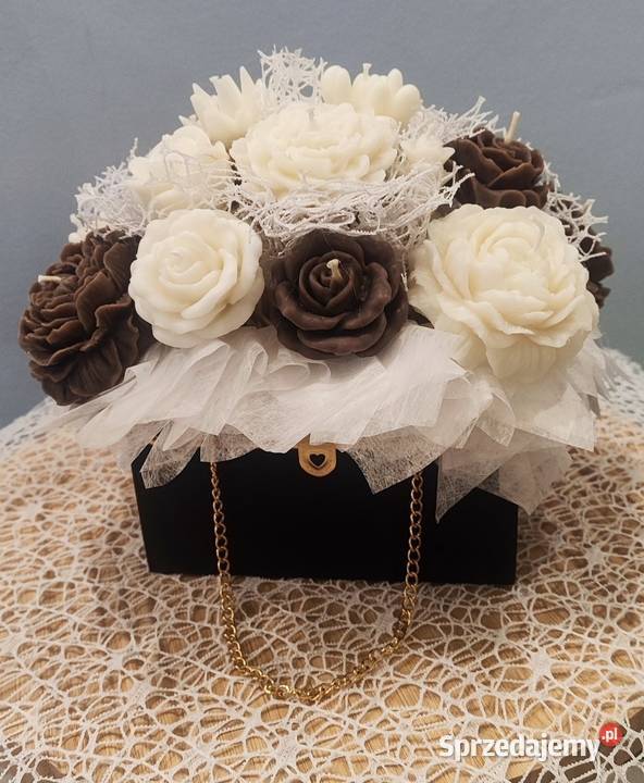 Flower Box zapach piernikowy idealny prezent Świece