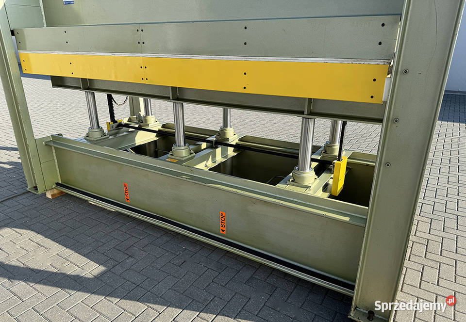 Prasa półkowa hydrauliczna do forniru JOOS typ pomorskie Sierakowska Huta