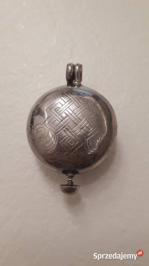 srebrny sekretnik otwierany Radom