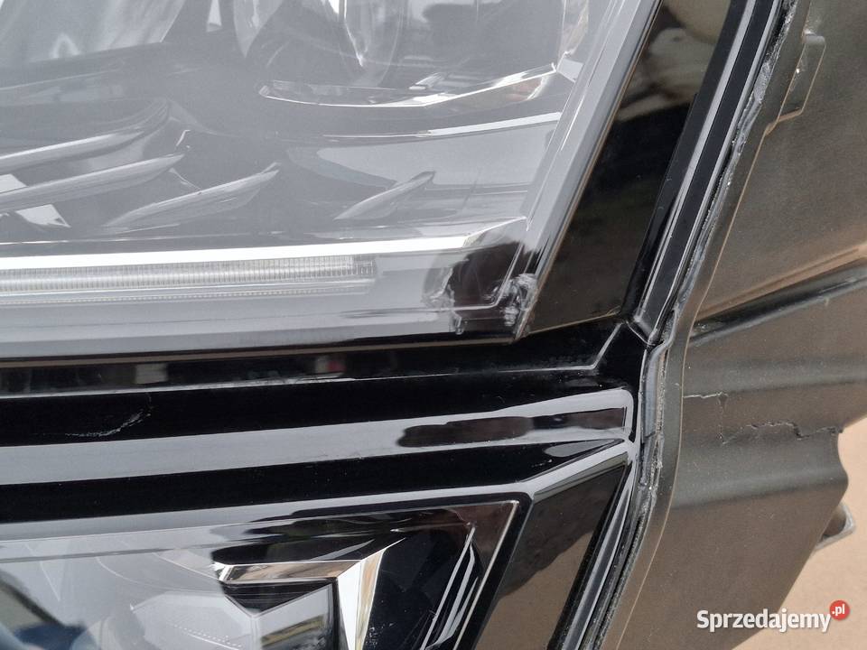 SKODA KAROQ REFLEKTOR LEWY FULL LED LAMPA LEWA Bieleń sprzedam