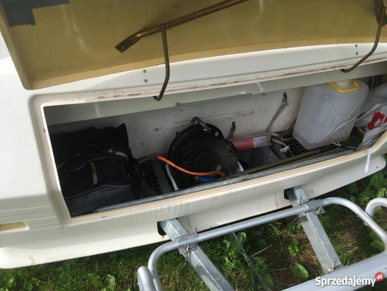 Chateau la car 330 w super kondycji Legnica sprzedam