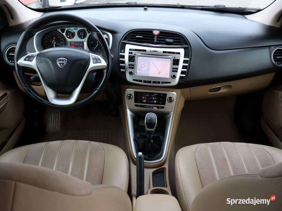 Lancia Delta 16 JTD Delta