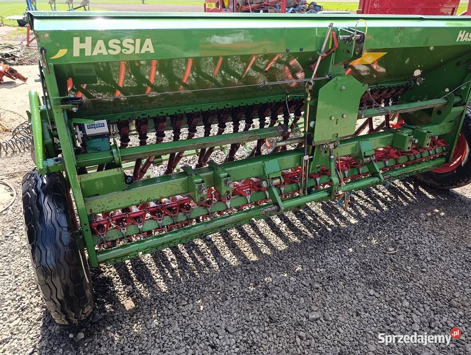 Siewnik zbożowy hassia dk 300 Rawica Nowa