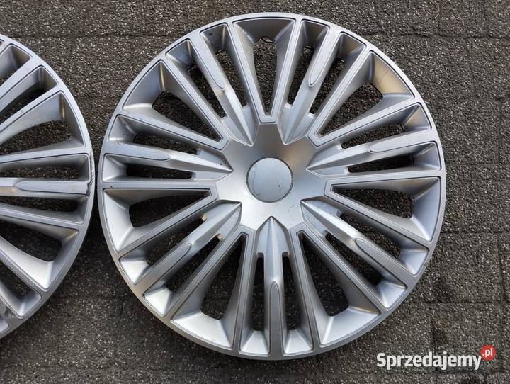 Kołpak uniwersalny Jerez 16 sztukę Kołpaki