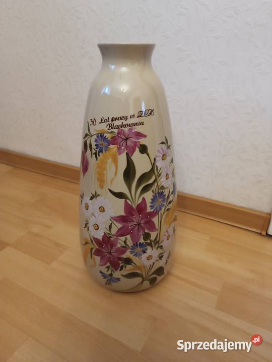 Ładny duży wysoki wazon opolskie