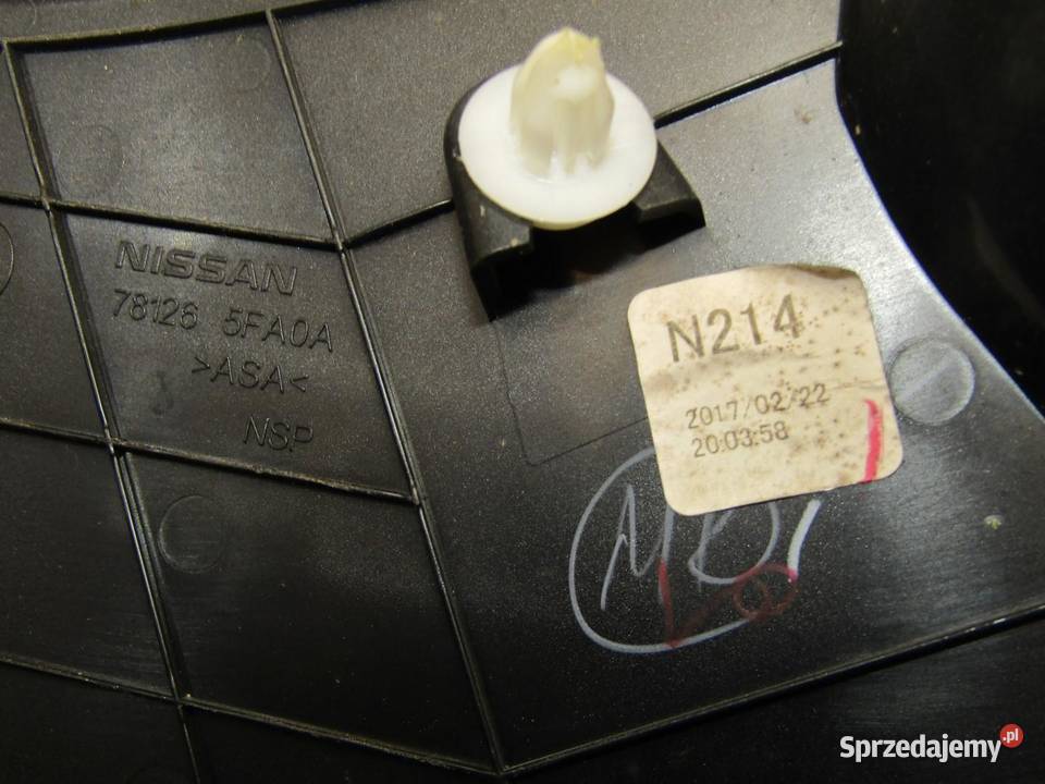 LISTWA BŁOTNIKA PRAWY TYŁ PRAWA TYLNA NISSAN