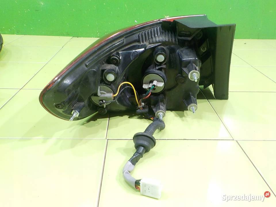 HYUNDAI SANTA FE II LIFT 22 CRDI 11r 5D lampa osobowe