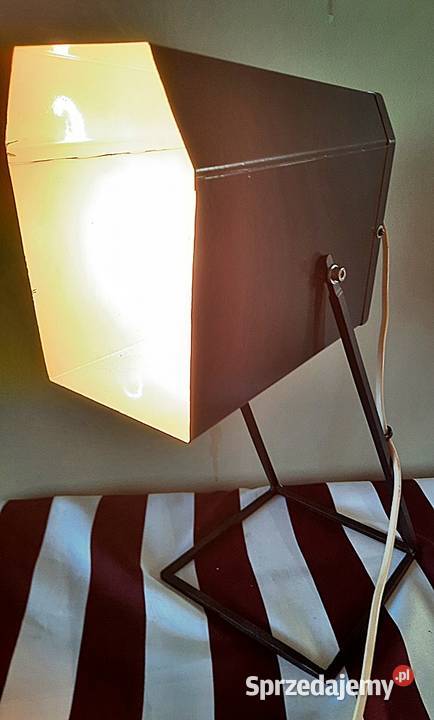 Lampa na biurko 2 projekt kreatywny Ostrów Wielkopolski