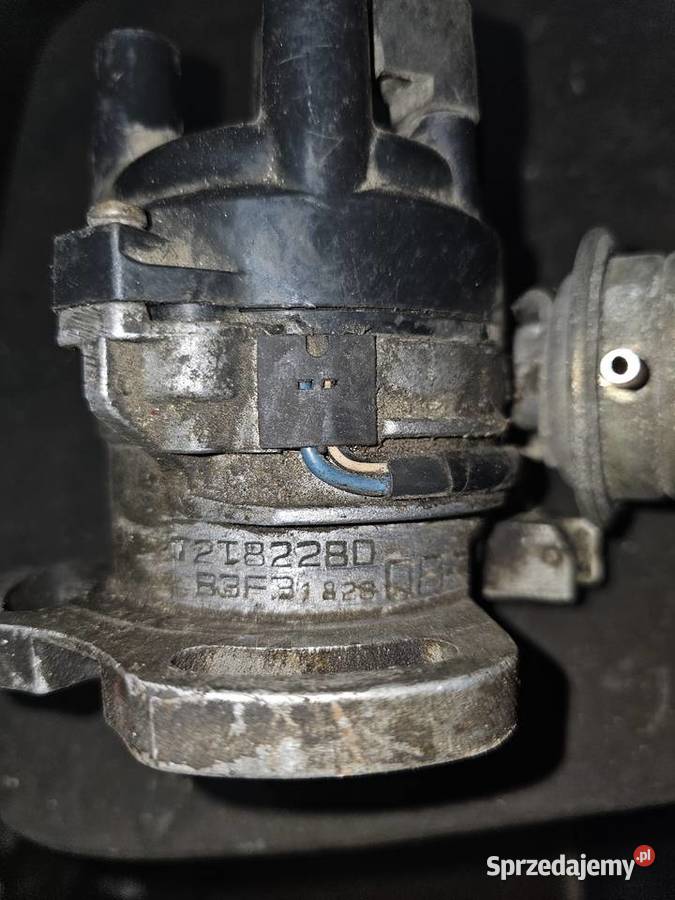 Aparat zapłonowy mazda 323 T2T82280
