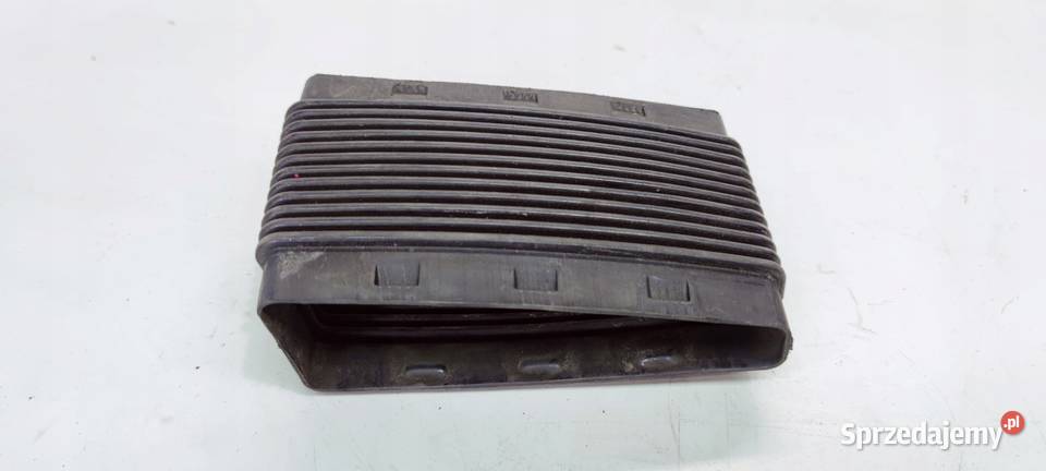 DOLOT WLOT POWIETRZA AUDI A4 B7 8E0129739C Przystajń