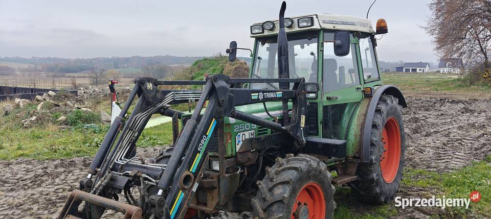 Fendt 250S z ładowaczem świętokrzyskie Kijany