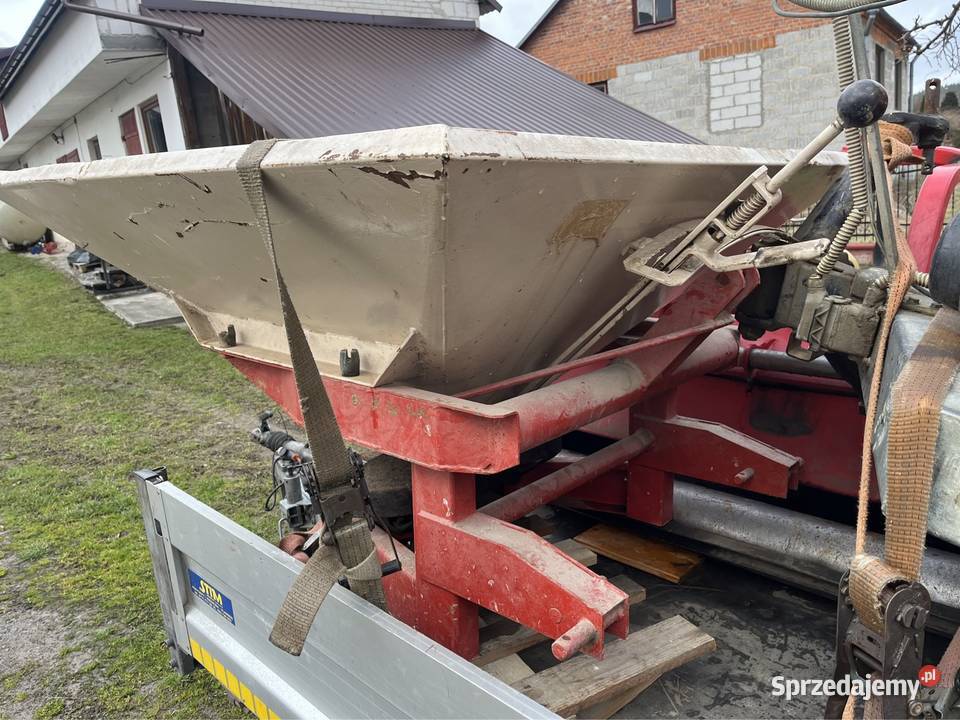 Rozsiewacz do nawozu 600l Tomaszów Lubelski