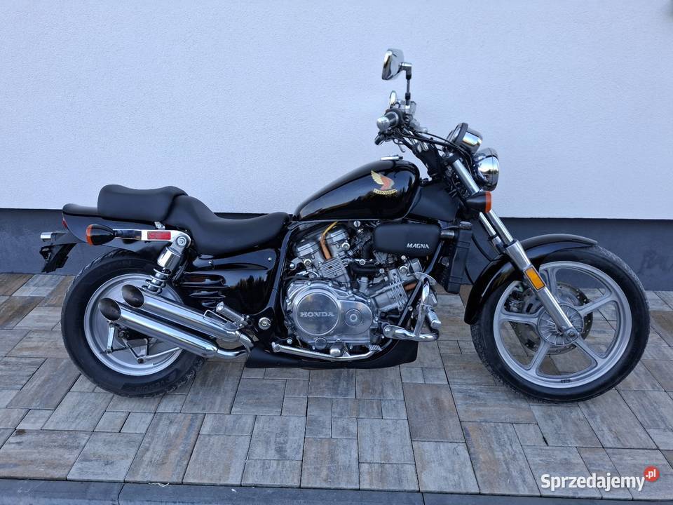 Honda vf 700 super magna 1987 okazja Chobrzany