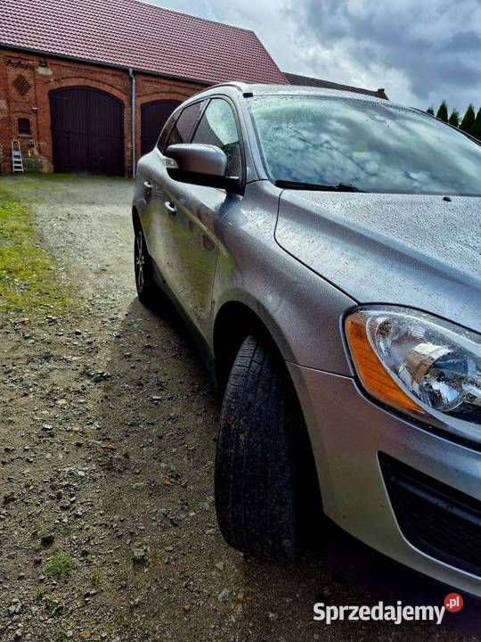VOLVO XC60 2012 30 T6 SUV