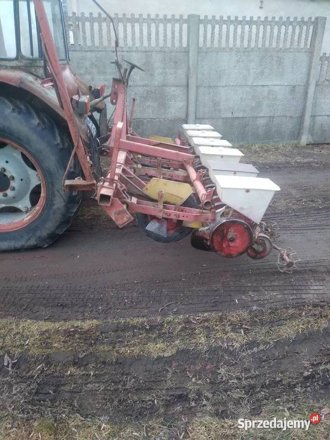 Siewnik do buraków AGROMET KUTNO Poznań