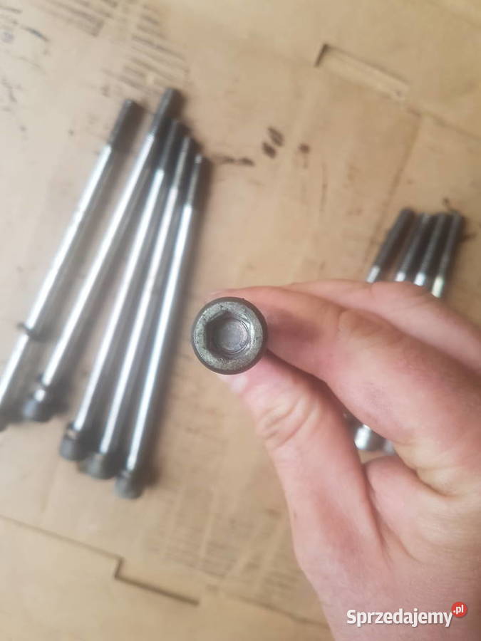 Subaru Outback IV BR BRD 20D ee20z śruby bloku Legnica