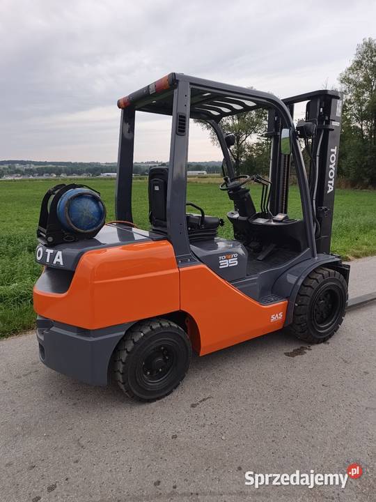 Wózek widłowy Toyota 8FGJF35 Toyota Wadowice