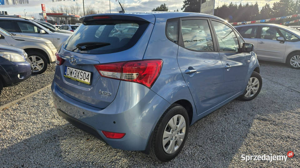 Hyundai ix20 Salon 16 benzyna 125 Śliczny z przyciemniane szyby dolnośląskie Świdnica sprzedam
