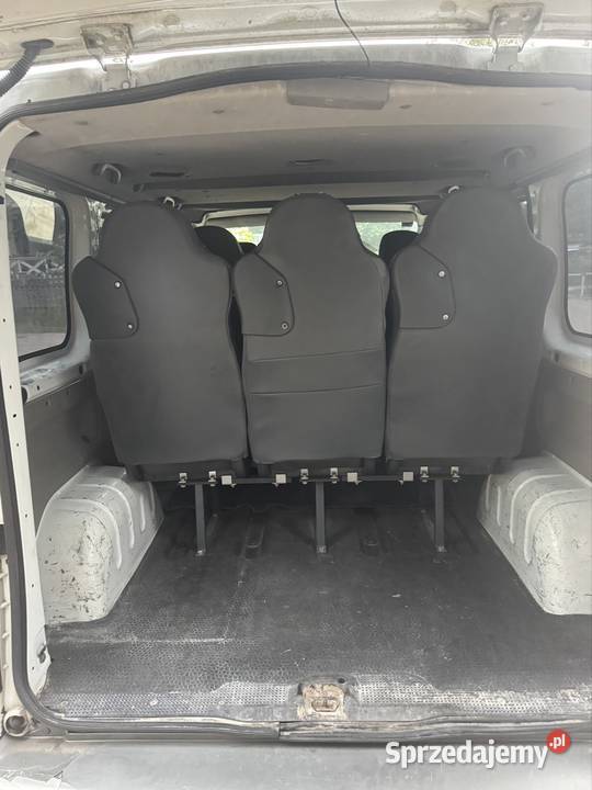 VIVARO A 2008r 20 benzyna z gazem Pabianice