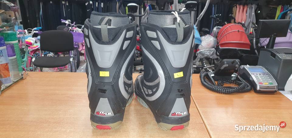 Buty snowboardowe ARTIC ONE rozmiar 42 Dębica