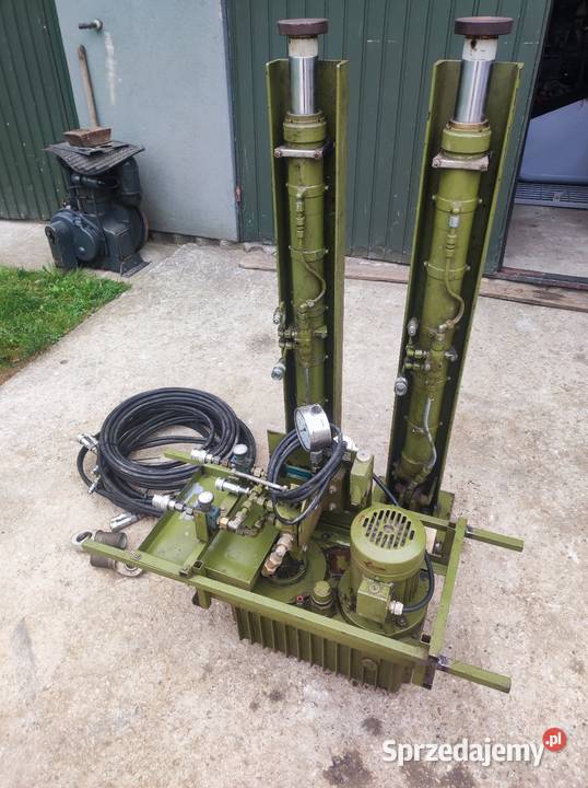 Stacja hydrauliczna z siłownikami Układ hydrauliczny Busko-Zdrój