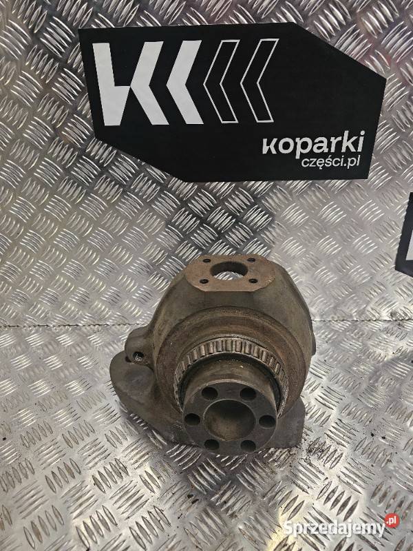 Zwrotnica lewa Volvo BL61 Case 580SM John Deere pomorskie