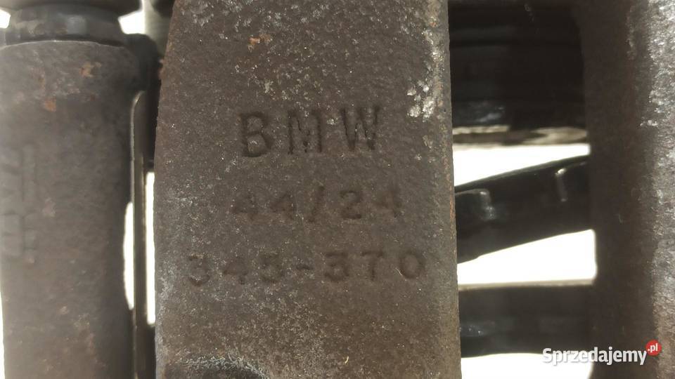 BMW 7 G11 ZACISK HAMULCOWY LEWY TYŁ 6870571