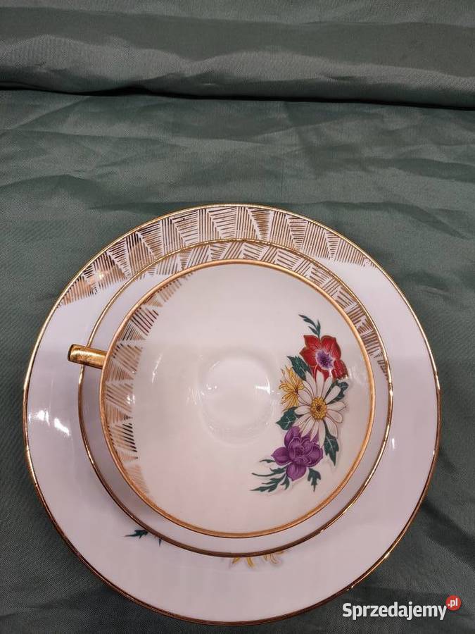 Filiżanka ze spodkiem i talerzykiem porcelana sprzedam