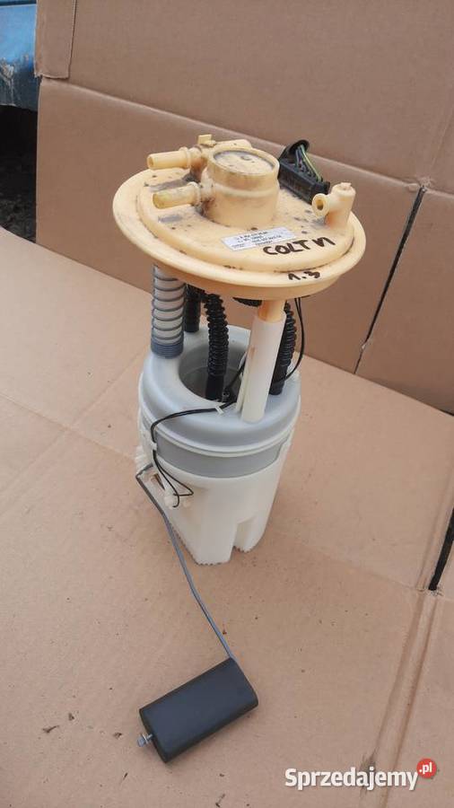 pompa pompka paliwa Mitsubishi Colt VI z30 13 osobowe Dębno