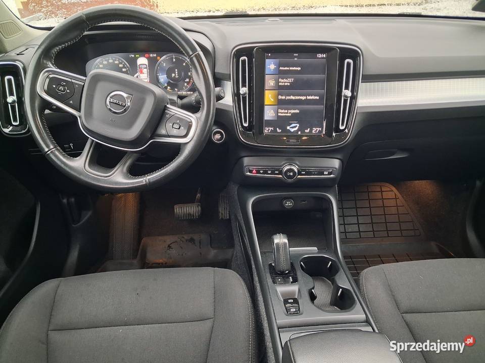 Volvo XC40 2019 20TDI automat sprowadzony hak Chojnice