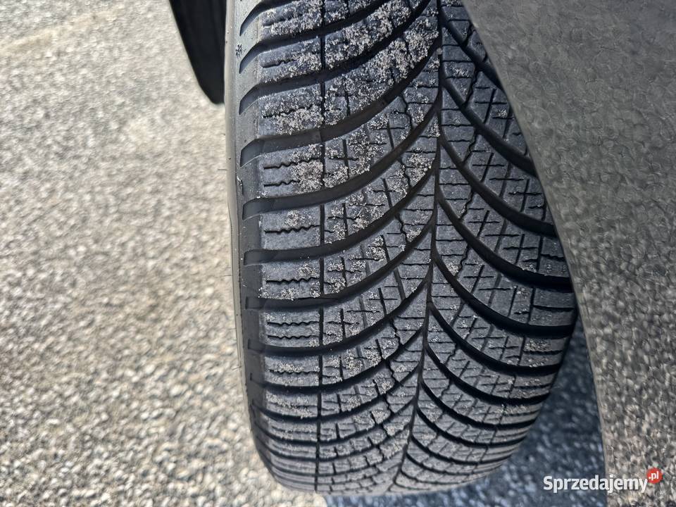 Hyundai i30 14 BENZYNA Klimatronik Nawigacja autoalarm Konin